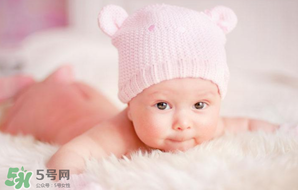 嬰兒吃藥可以混在奶粉里面吃嗎？嬰兒吃藥怎么吃？