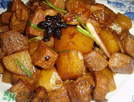 狗肉可以和土豆一起吃嗎？狗肉和土豆能一起吃嗎？