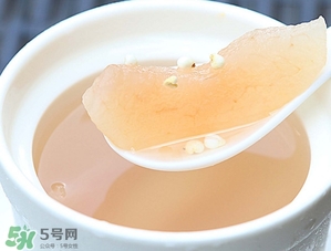 川貝燉雪梨的做法川貝放多少？川貝冰糖燉雪梨的禁忌