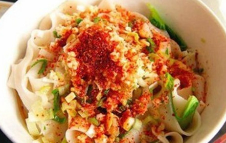 油潑面是哪里的特殊美食？油潑面是什么面