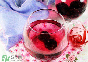 楊梅酒能放冰箱嗎？楊梅酒能冰凍嗎？
