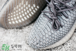 adidas yeezy 350 boost v2蟒蛇皮定制版多少錢(qián)？