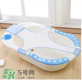 嬰兒浴盆什么樣子的好？嬰兒浴盆常見款式介紹