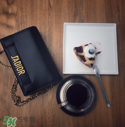 jadior是什么品牌？jadior和dior有什么區(qū)別？