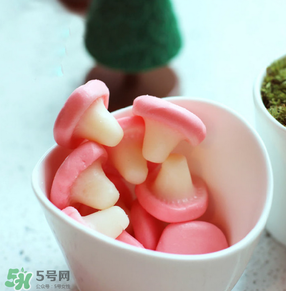 春草餅是什么？春草餅?zāi)睦镉匈u？