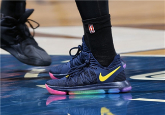 nike kd 10 be true彩虹配色實(shí)物怎么樣？杜蘭特10彩虹底照片曝光