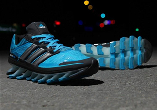 adidas刀鋒戰(zhàn)士怎么樣？阿迪達(dá)斯刀鋒戰(zhàn)士測(cè)評(píng)