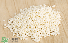 美林菊花晶可以和奶粉一起喝嗎？美林菊花晶可以加在奶里嗎？
