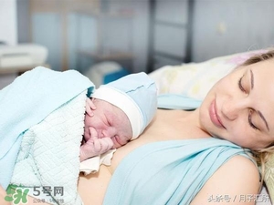 早產(chǎn)兒的發(fā)育和正常嬰兒一樣嗎？早產(chǎn)兒發(fā)育會遲緩嗎？