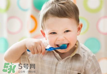 寶寶長牙會拉肚子嗎？寶寶長牙會發(fā)燒嗎？