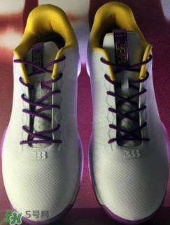 lonzo ball球哥2017湖人戰(zhàn)靴簽名球鞋多少錢？