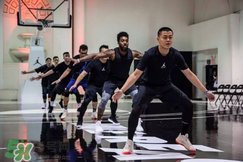 nike react怎么樣？nike react上腳什么感覺(jué)？
