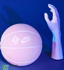 pigalle與nikelab2017聯(lián)名系列什么時候發(fā)售？
