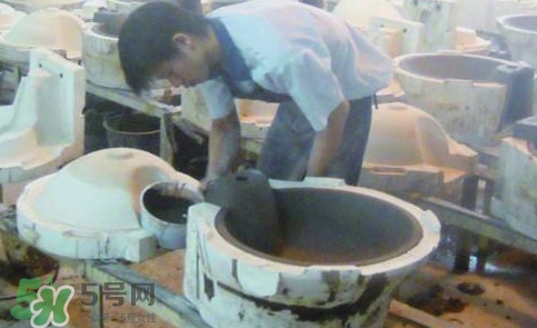 塵肺病是職業(yè)病嗎？塵肺病是肺結(jié)核嗎