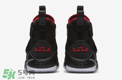nike lebron soldier 11 bred耐克士兵11黑紅配色什么時候發(fā)售？
