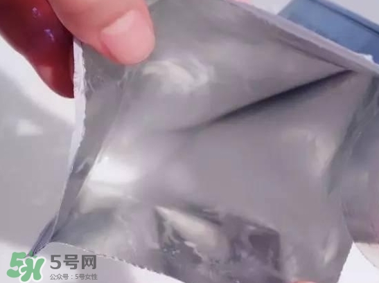 艾醫(yī)生草本絲絨面膜怎么用？艾醫(yī)生草本絲絨面膜要洗嗎