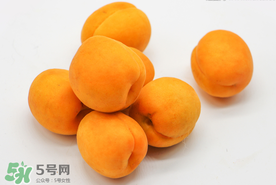 黃桃一天可以吃幾個(gè)？黃桃能多吃嗎？
