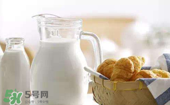 奶粉哪個國家的最好？奶粉哪個國家的奶源好？