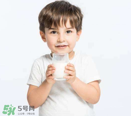 奶粉哪個國家的最好？奶粉哪個國家的奶源好？
