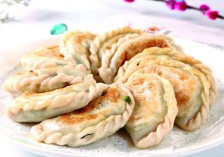 韭菜盒子用什么水和面？韭菜盒子和面用冷水還是熱水