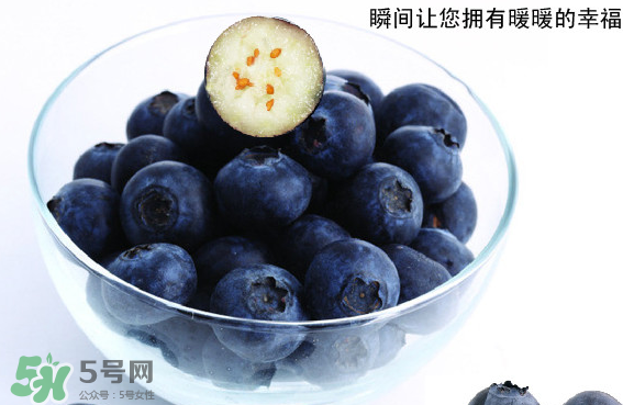 藍(lán)莓是什么顏色？藍(lán)莓泡水什么顏色？