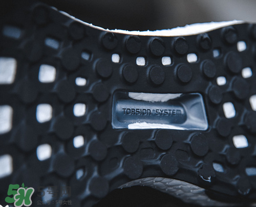 adidas energy boost4上腳怎么樣？阿迪達斯跑步鞋2017測評