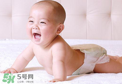 女寶寶洗澡注意些什么？女寶寶洗澡的特殊要求