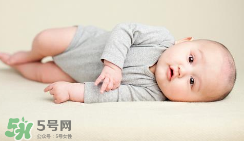 女寶寶洗澡注意些什么？女寶寶洗澡的特殊要求