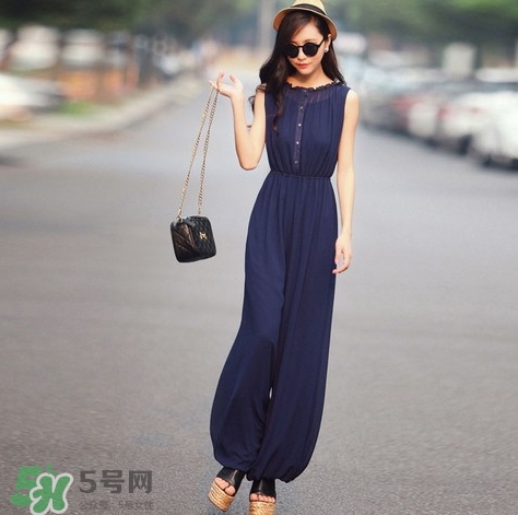 8月份穿什么衣服？八月份穿衣搭配