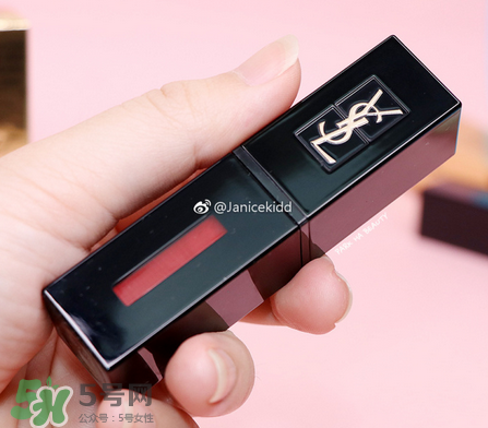 ysl黑管唇釉413是什么顏色？ysl圣羅蘭黑管唇釉413試色