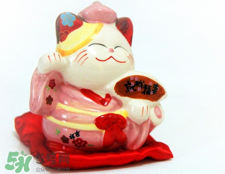 招財貓起源于哪個國家？招財貓怎么擺放