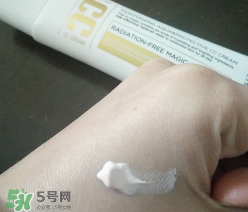 瓷肌cc霜怎么樣？瓷肌cc霜怎么用法