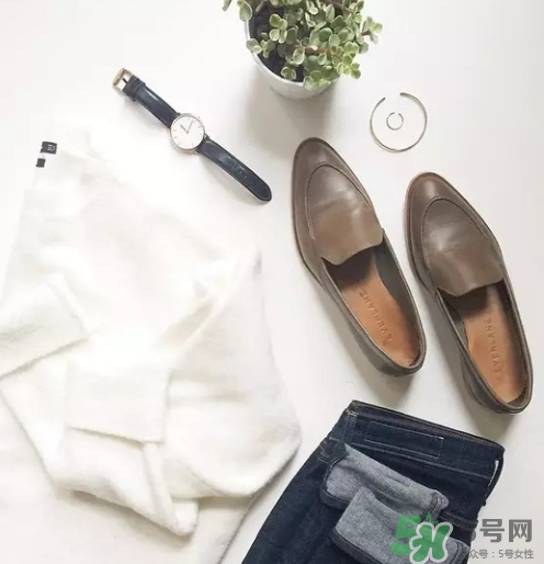 樂(lè)福鞋是什么？樂(lè)福鞋哪個(gè)牌子最有名？