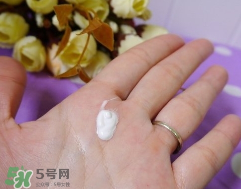 9wishes VB素顏霜怎么樣？9wishes VB爆水素顏霜怎么用