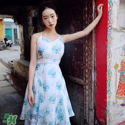 8月份去三亞穿什么？八月份去三亞穿什么衣服？