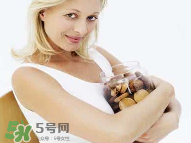 孕婦吃甜食寶寶會(huì)頭大嗎？孕期吃甜食寶寶會(huì)頭變大嗎？