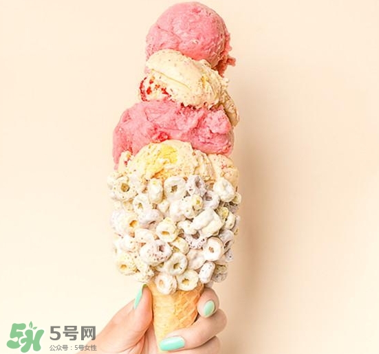 emack bolio's堆疊冰淇淋多少錢？堆疊冰淇淋好吃嗎？