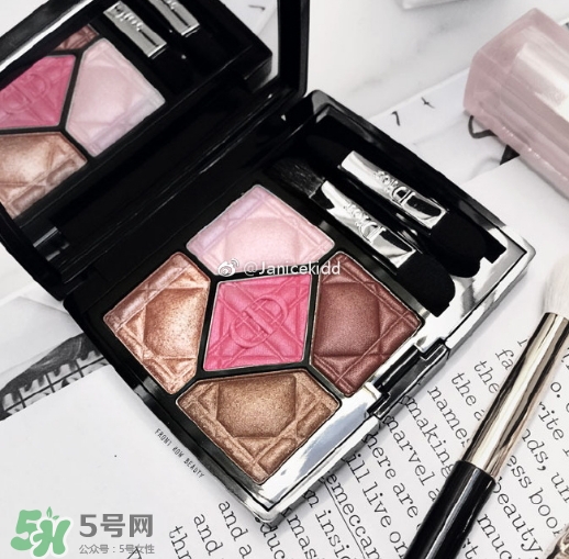 迪奧2017限定五色眼影多少錢？迪奧2017限定五色眼影色號(hào)試色