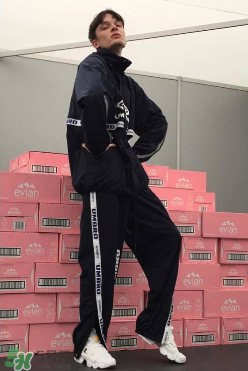 vetements與umbro2018春夏聯(lián)名系列怎么樣_好看嗎？