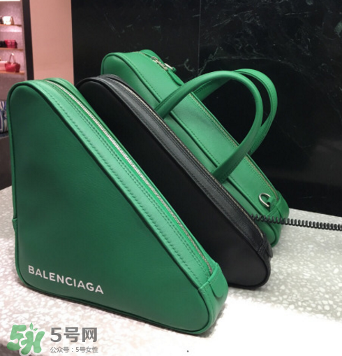 balenciaga三角包尺寸多大？巴黎世家三角形包包尺寸介紹