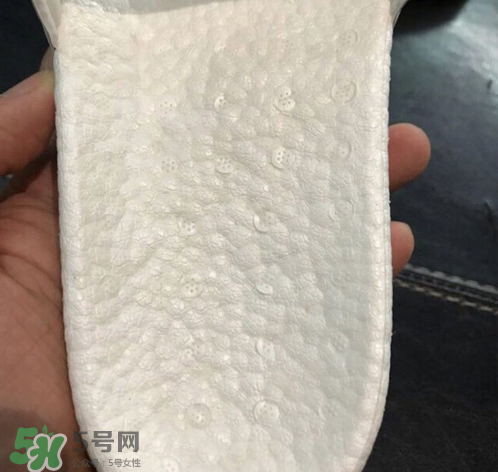 adidas全掌boost拖鞋怎么樣？阿迪達斯boost拖鞋諜照曝光
