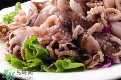八爪魚頭里面的能吃嗎？八爪魚的墨汁可以吃嗎