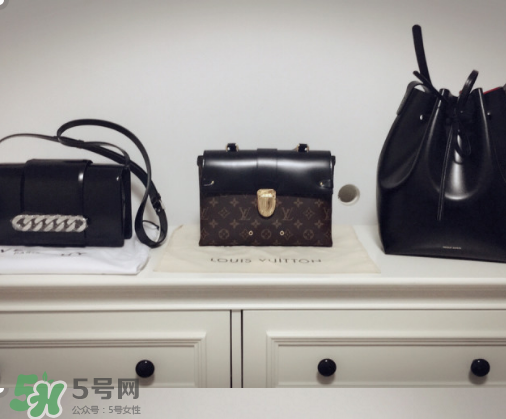 givenchy infinity多少錢？紀梵希infinity包包專柜價格