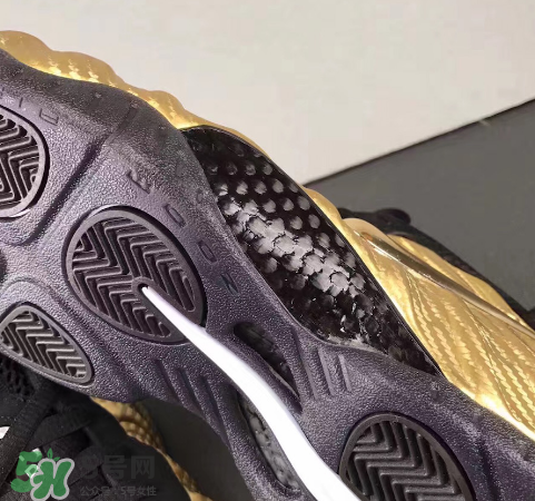 nike foamposite pro metallic gold耐克金泡多少錢(qián)？