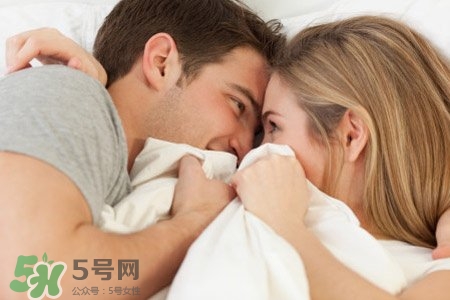 性生活后男人應(yīng)注意什么？性生活后男人吃什么好？