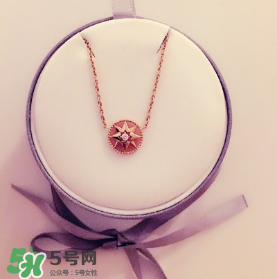 迪奧羅盤項(xiàng)鏈意義是什么？dior迪奧羅盤項(xiàng)鏈有什么寓意？