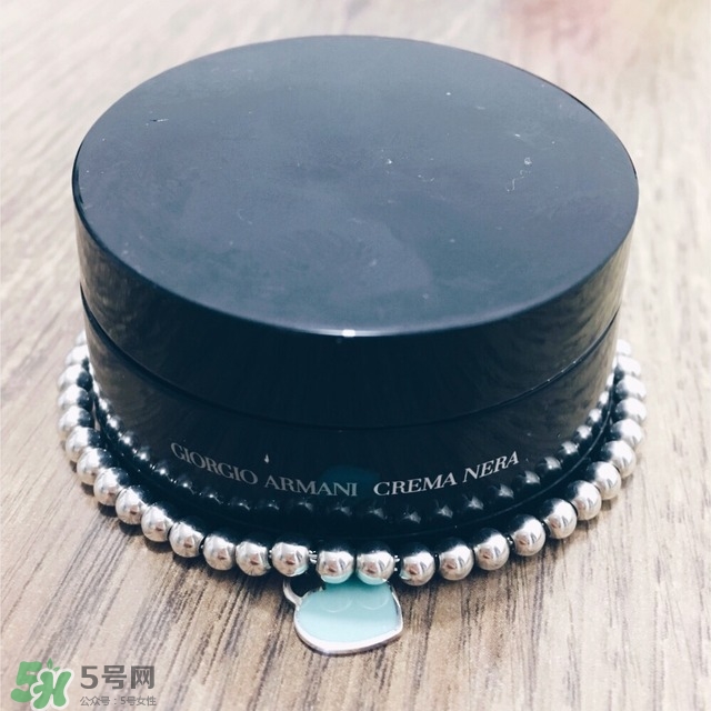 阿瑪尼黑鑰匙眼霜多少錢(qián)？阿瑪尼黑鑰匙眼霜專柜價(jià)格