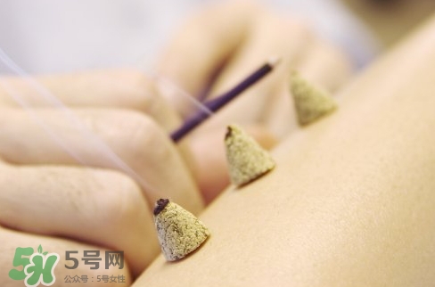 三伏貼和三伏灸哪個(gè)效果好？三伏貼和三伏灸對(duì)比