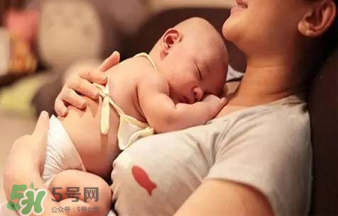 三伏天坐月子吃什么？三伏天坐月子可以開空調(diào)嗎？