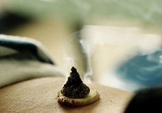 三伏貼和三伏灸哪個(gè)效果好？三伏貼和三伏灸對(duì)比
